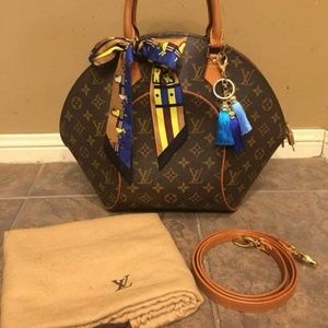 LV purse